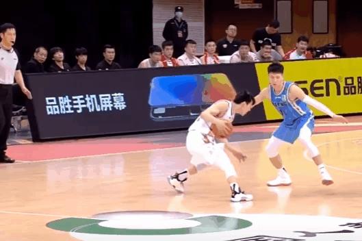 鐢风涓栭璧涘惔鍓嶈鑲樺嚮鍑鸿,鍚村墠琚槗寤鸿仈鑲樺嚮鍙椾激浜嗗悧