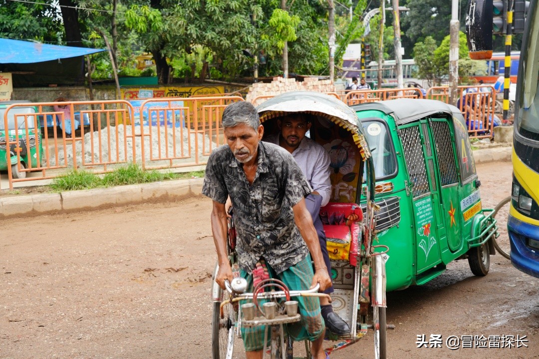 孟加拉人更喜欢华为还是小米？这位孟加拉美女销售店员选择VIVO