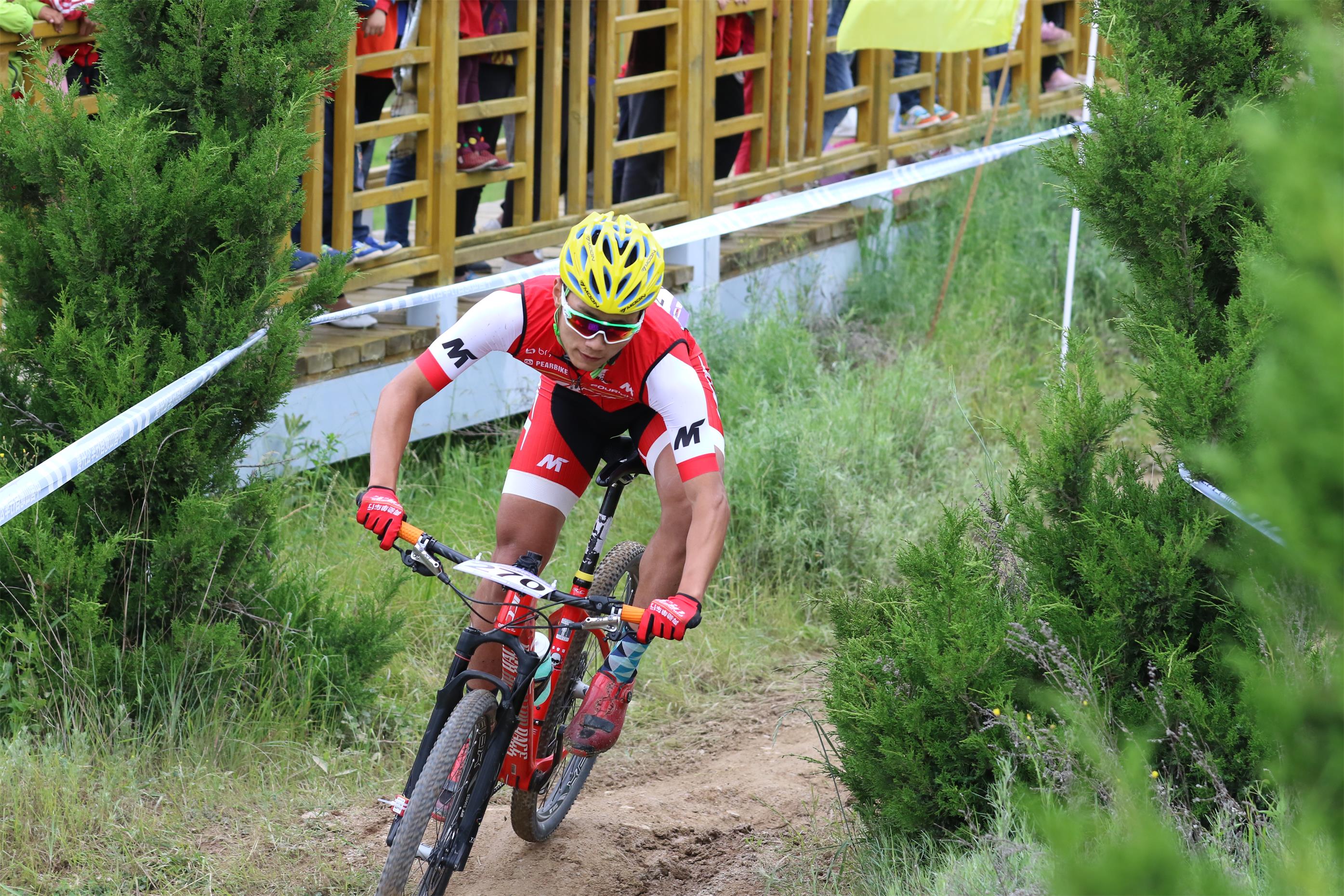 moon头盔卡扣配件,moon头盔代工厂