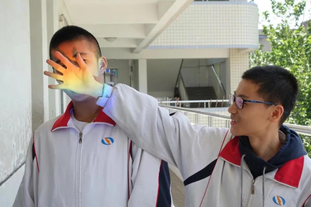 学习好的人一定会被人喜欢吗,学习好的人一定开心吗