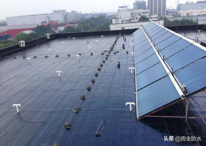 屋顶防水施工工艺流程,楼顶做防水的正确施工方法