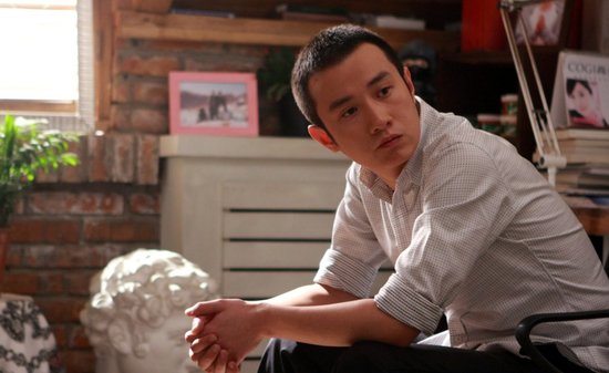 人前贵公子，人后“靠女人上位”？这5位男星，都曾被叫软饭男