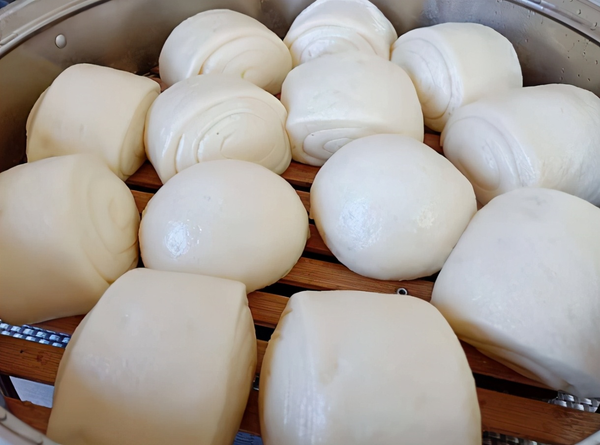 蒸馒头和面水加多了会怎么样,蒸馒头和面放水