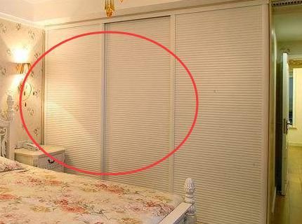 孩子夹伤后的防护措施和抢救办法。