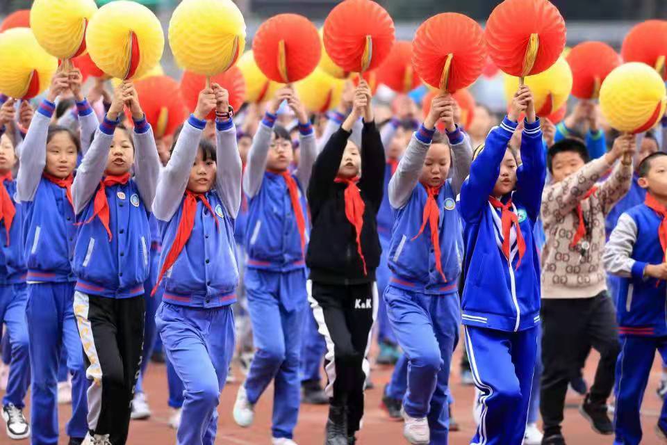 合江县临港小学校足球队,榕山临港小学校运动会开幕式