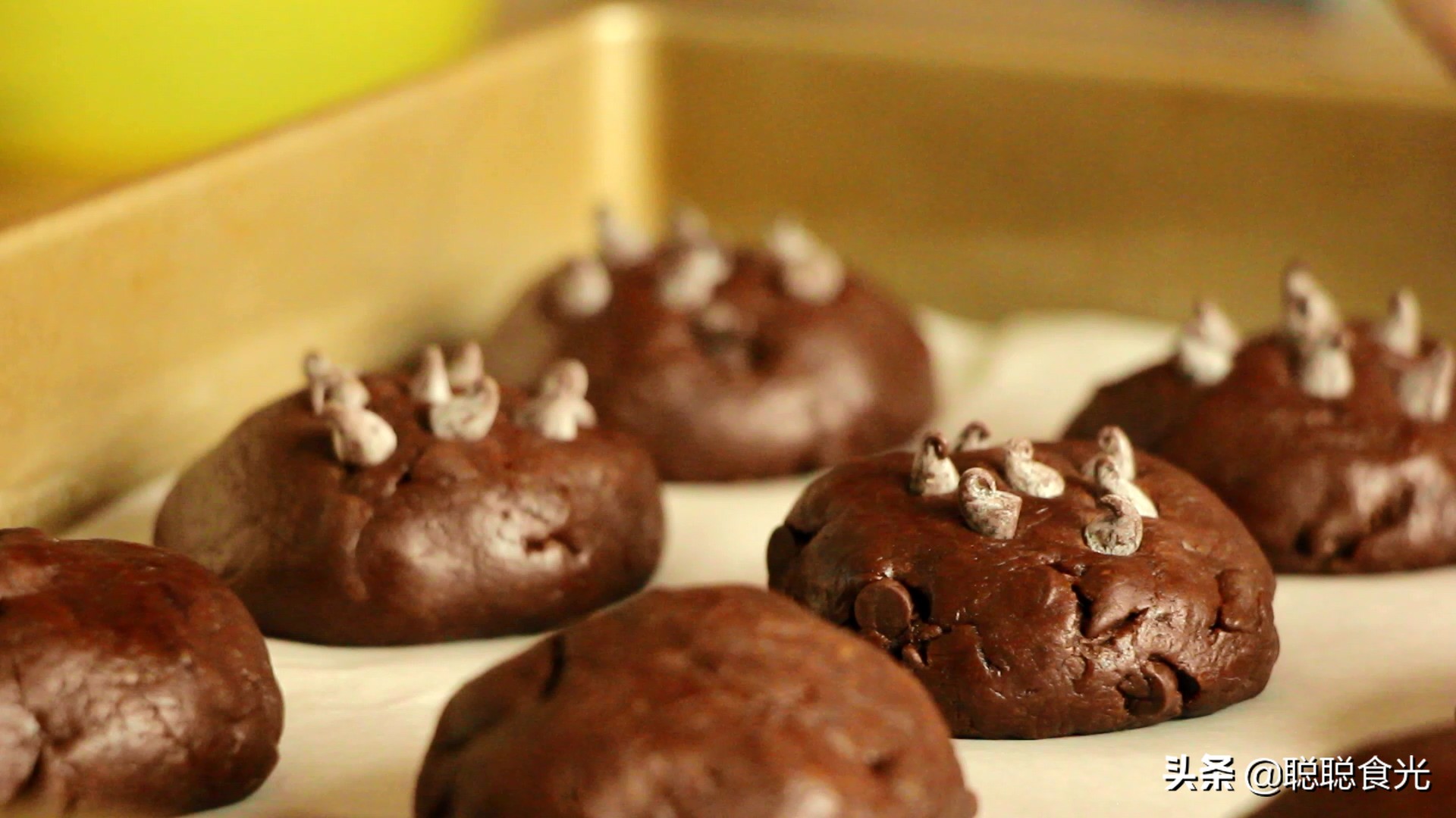 爆浆巧克力麦芬做法,趣多多王子酥性饼干香浓巧克力味