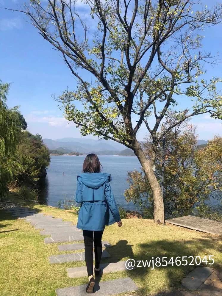 我喜欢走在路上创作背景,我喜欢走在路上伴奏