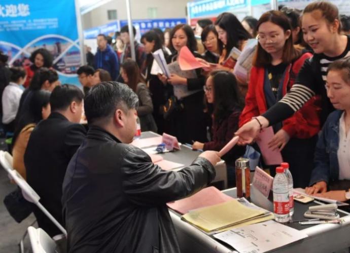 中铁十七局正式员工啥时候发工资,中铁十七局招聘难吗