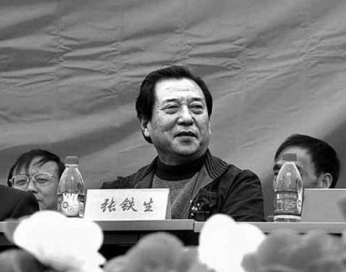 47年前，那位轰动一时的白卷英雄张铁生，现在怎么样了？