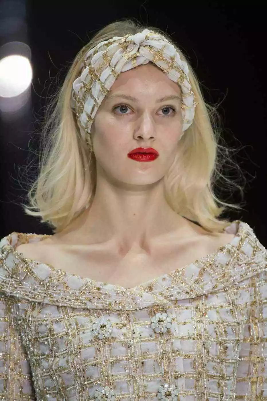 不同脸型适合戴什么样的发带,如何挑选适合自己的发带