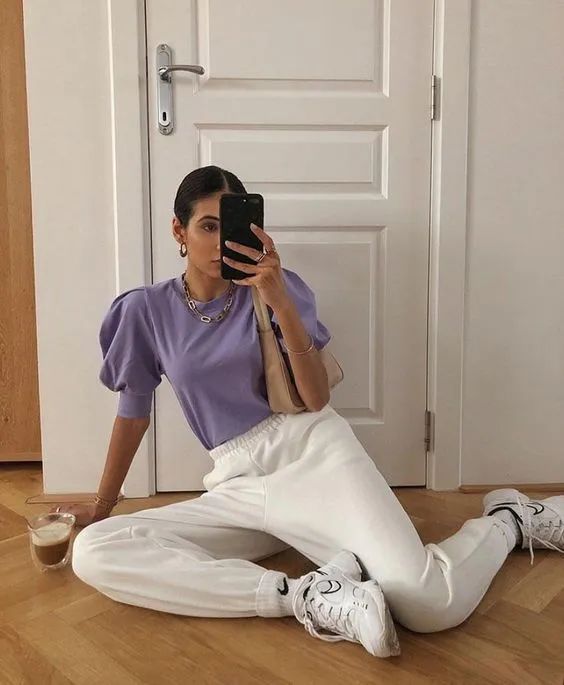 夏天t恤女款2022款网红款百搭,夏季必备百搭t恤品牌推荐