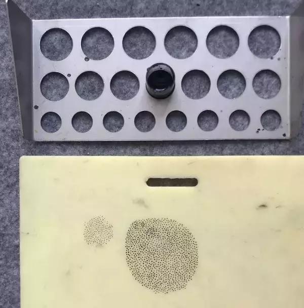 每天掉100根头发多久秃头,每天掉200根头发多久会秃头