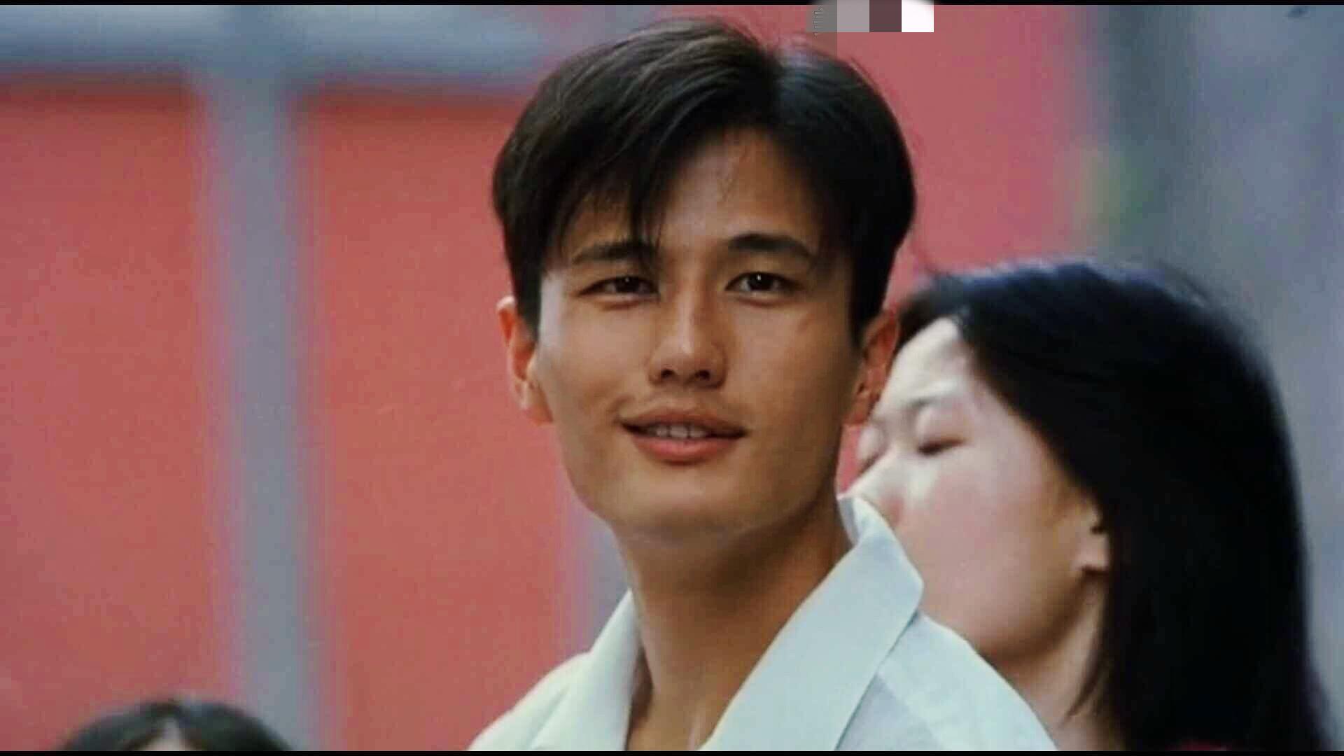 男友明目张胆劈腿,男友无情劈腿