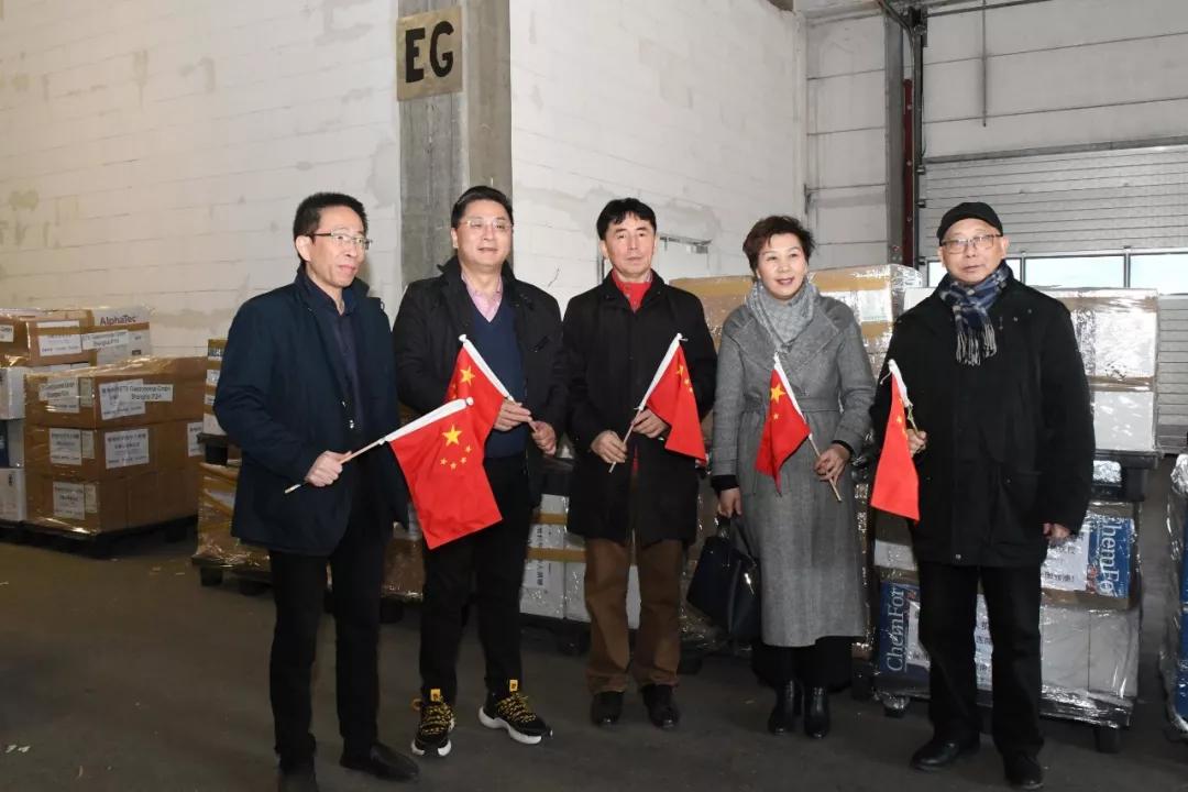 奥地利侨界捐助中国最大宗防疫物资，明搭国航回祖国最需要的地方