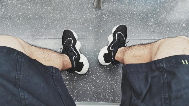 阿迪达斯为什么要打折,阿迪达斯为什么频繁打折