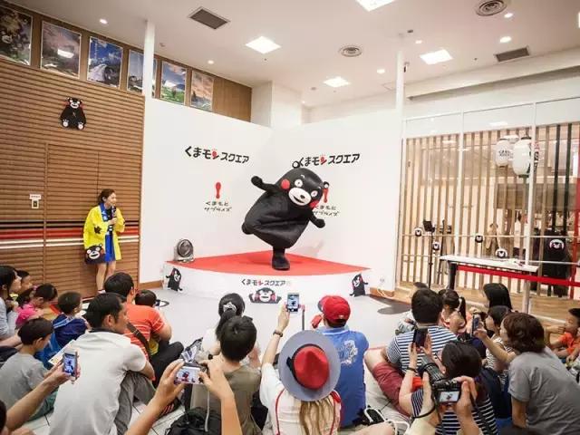 熊本熊真身零距离接触，观看表演，还有熊本限定套餐好吃好喝