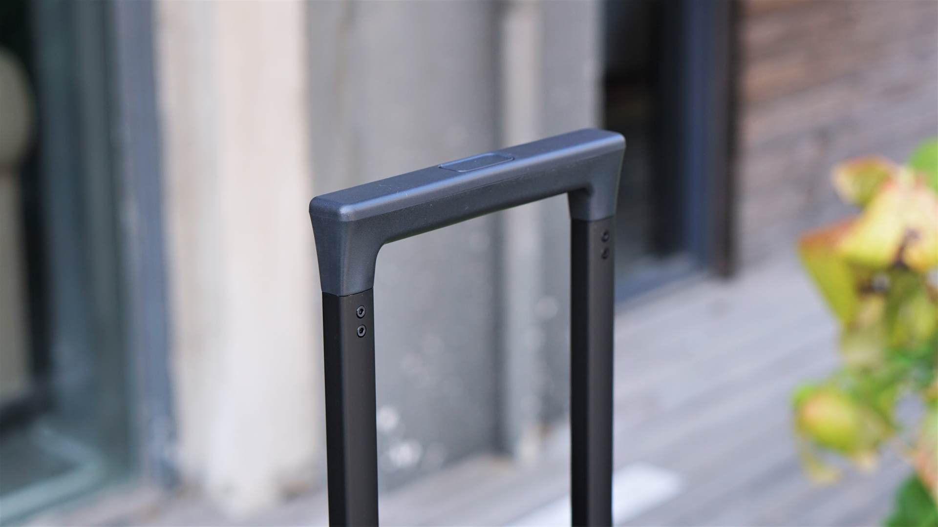 地平线8号行李箱24寸什么颜色好看,地平线8号行李箱和90分行李箱测评