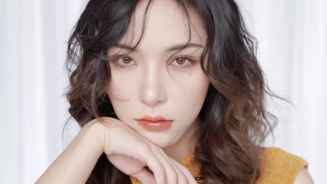 油管百万粉网红仇仇干货，秋冬蜂蜜焦糖橘系日妆教程