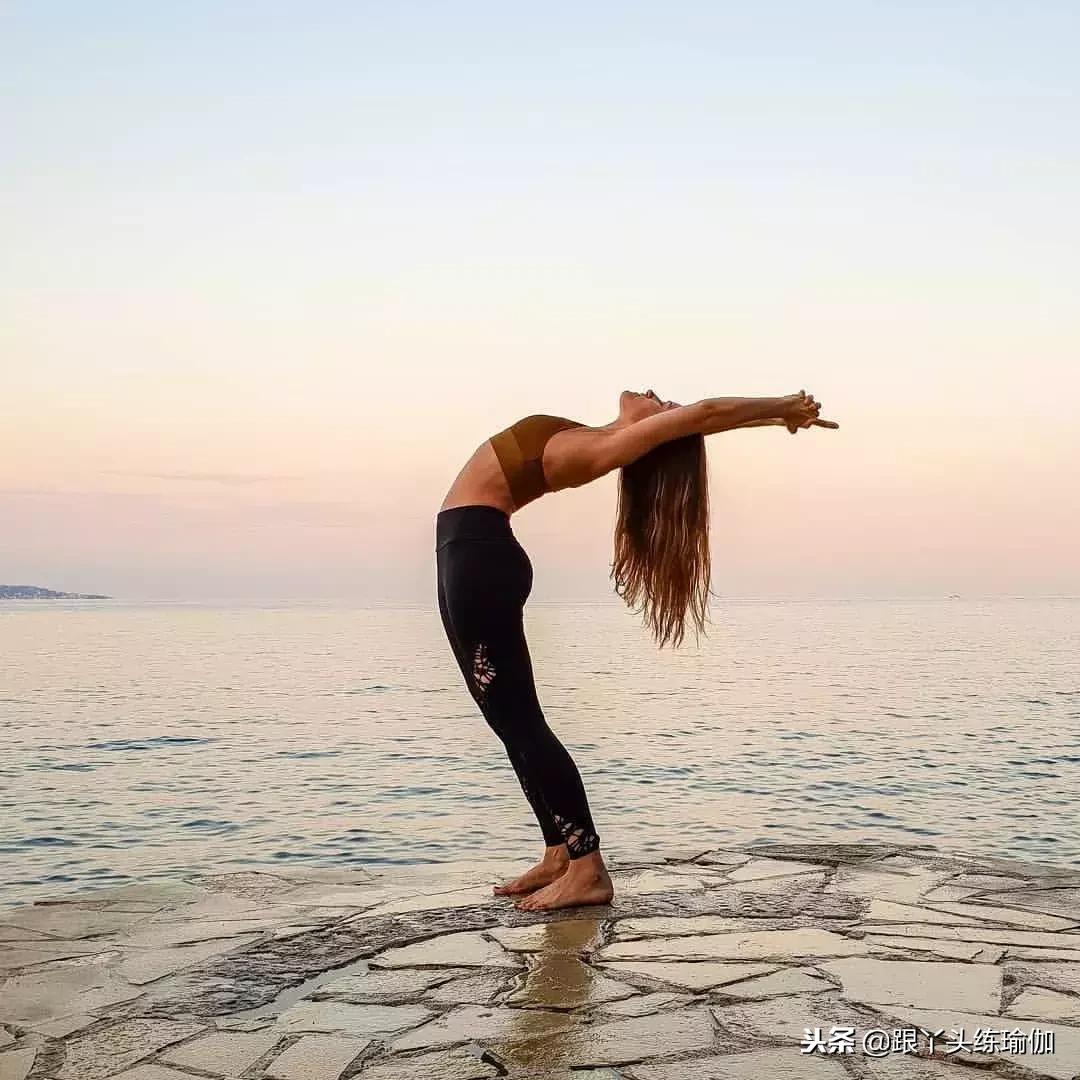 瑜伽是和自己相处的过程,瑜伽给自己一个开始的理由
