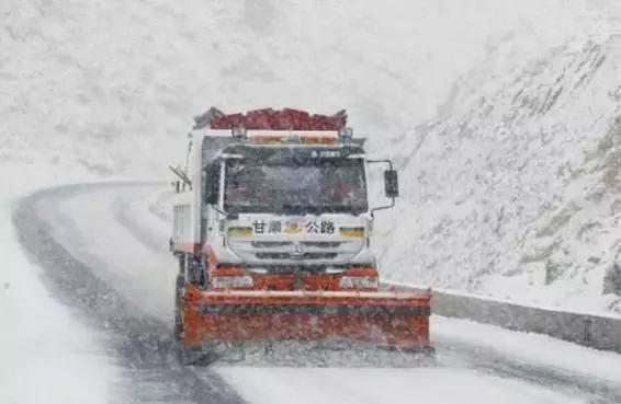 大道如织畅四方陇原通途踏歌行