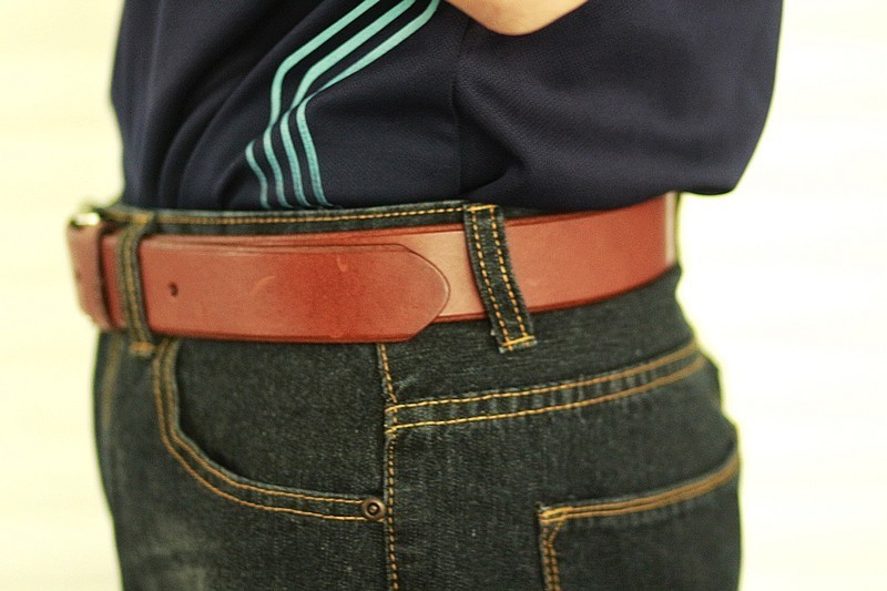 针扣头层男士皮带,男士休闲商务腰带自动扣百搭皮带