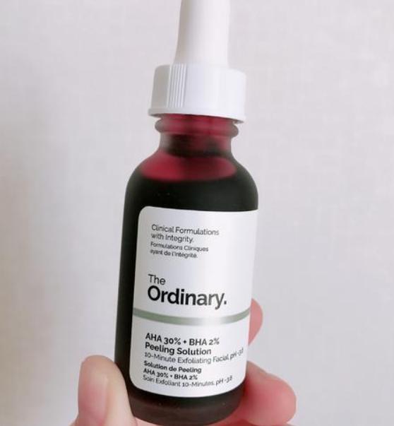 下巴反复长闭口粉刺怎么饮食,下巴反复长痘闭口粉刺用什么药膏