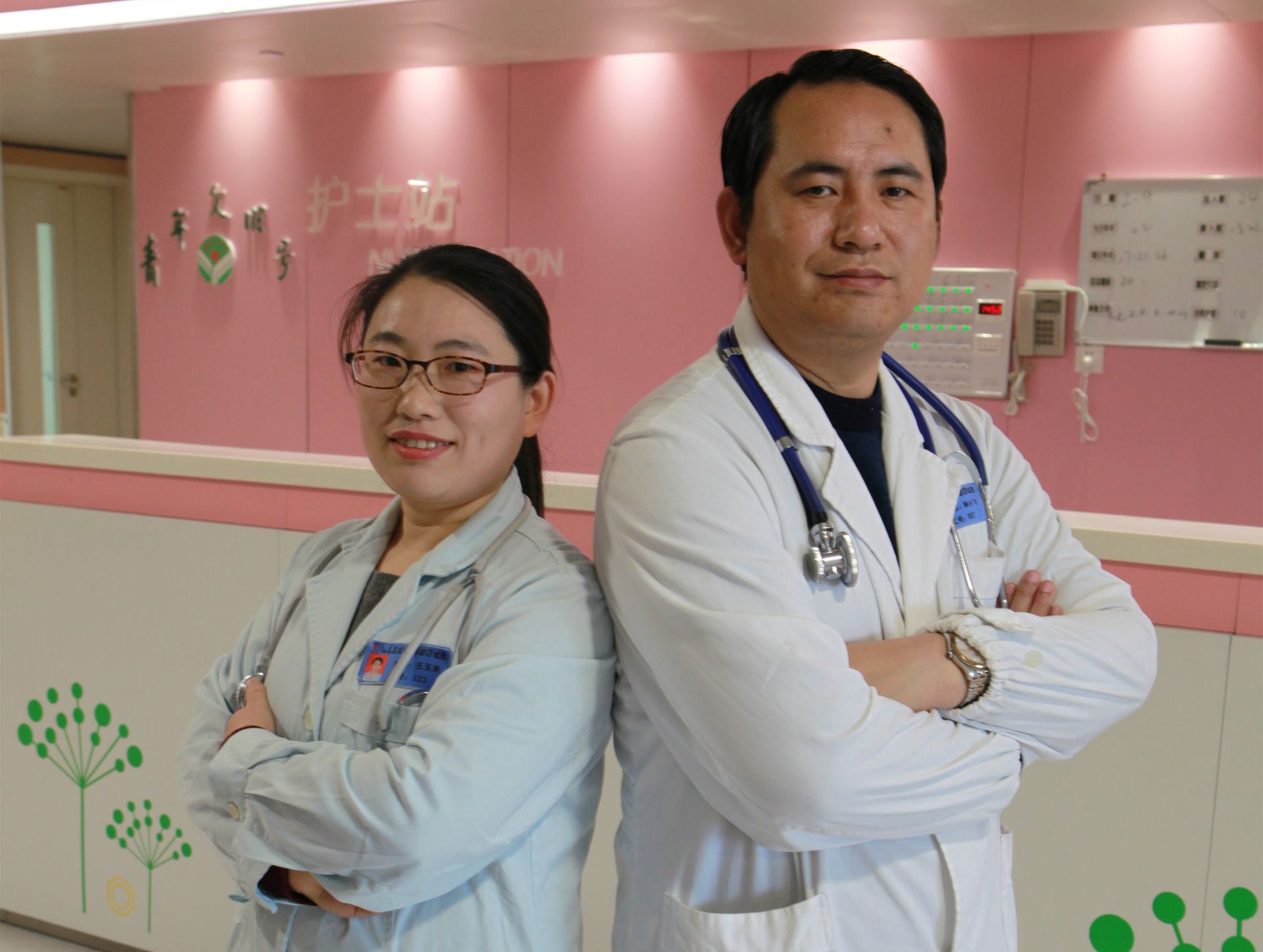 “最美家庭”里的“最美夫妻”：成人之“美”一起“飞”