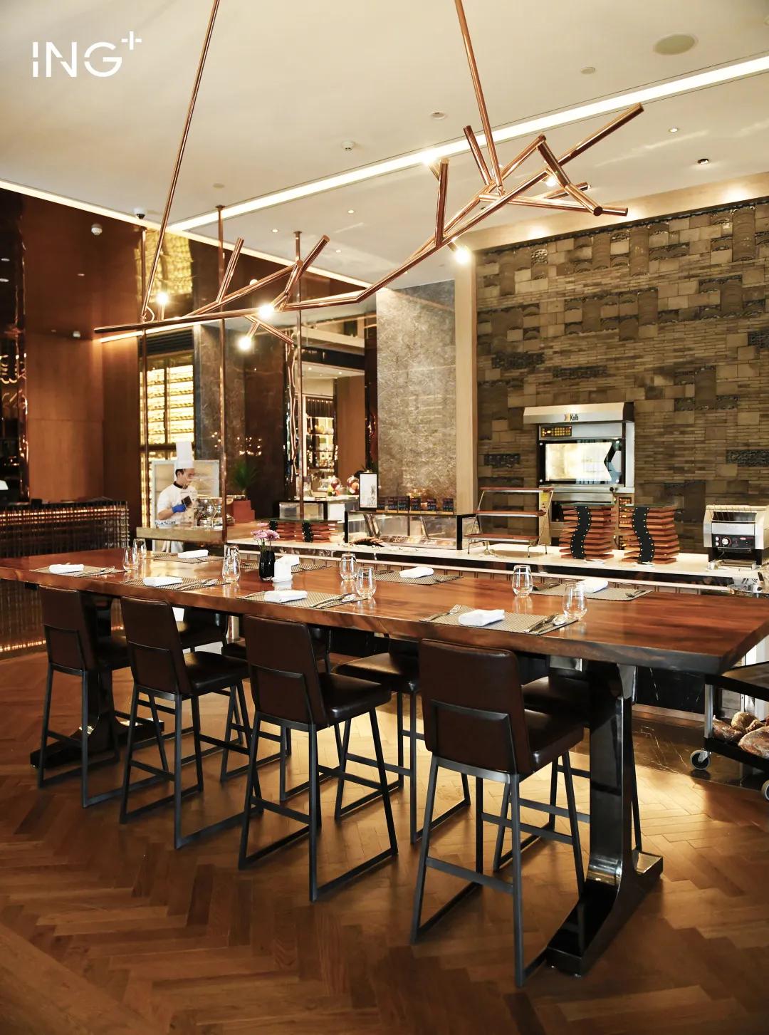 晚餐时间到!餐厅运营、清洁、设计和设计,一站式搞定