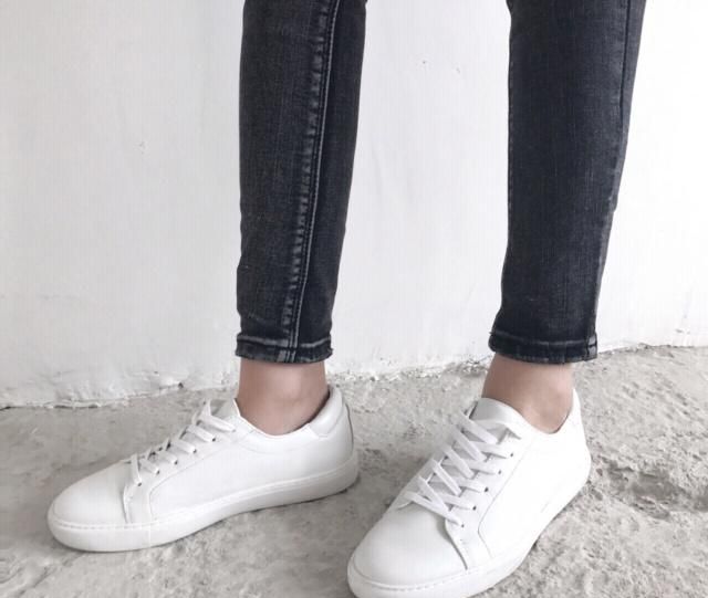 什么女人不宜穿小白鞋,建议女人穿什么小白鞋好看