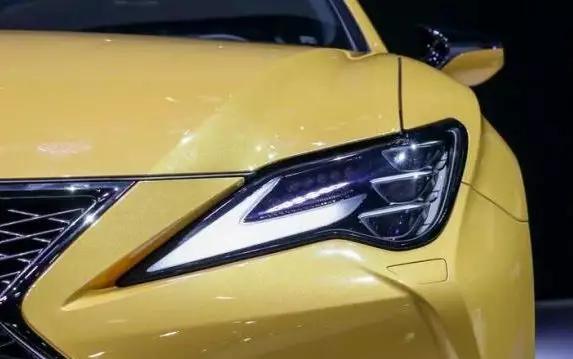 雷克萨斯rc哪款性价比高,想说爱你真的不容易金润吉