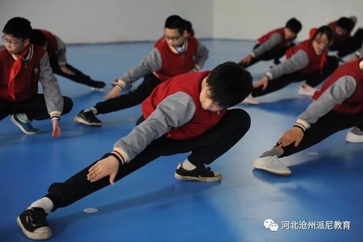 春风十里梦起航，听课评课促成长