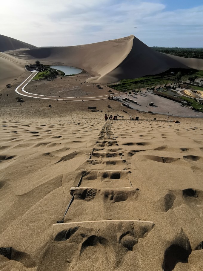 敦煌博物馆东方甄选看世界讲解,敦煌艺术馆游玩攻略