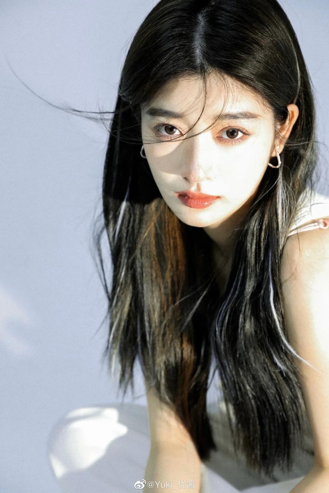 2021什么发色最显白减龄,在家染发色2021年最火发色显白