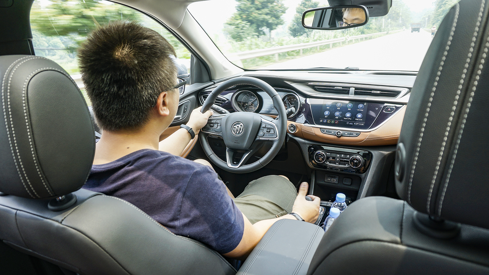 别克suv昂科拉gx手动挡价格,别克昂科旗一辆高品质suv