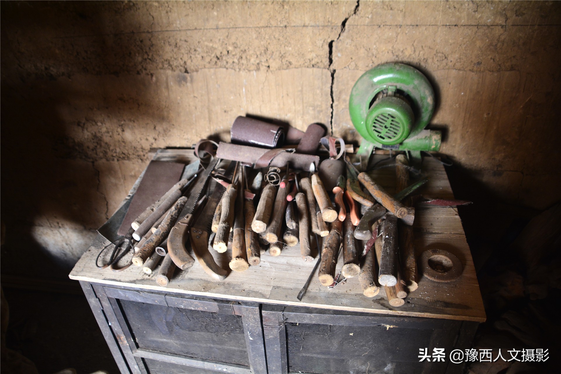 根雕老房子作品,倔强老头完整版