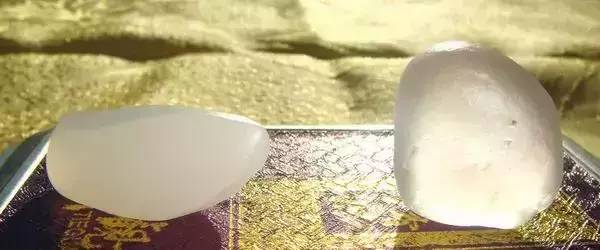 戈壁玉与戈壁石的区分,戈壁玉和戈壁石的区别