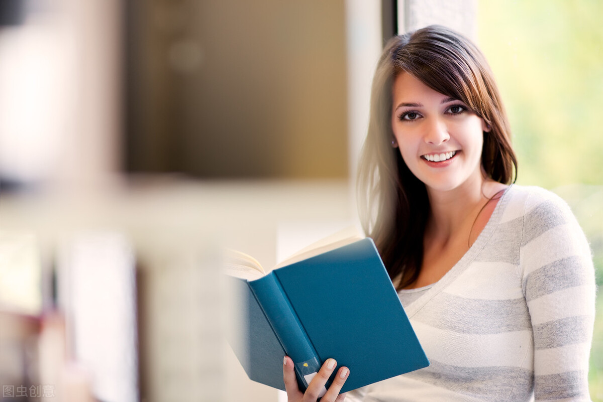 一个精神分裂症的经历,患有精神分裂的小姑娘被病友治愈