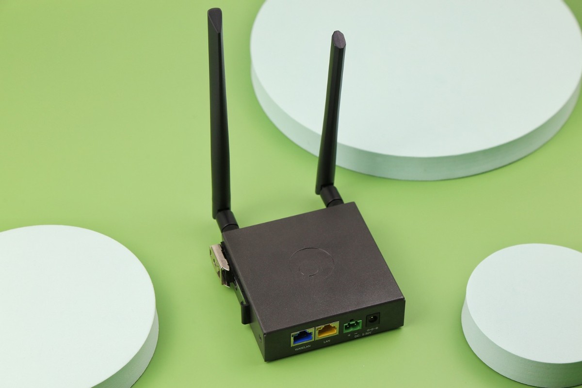 蒲公英R3005G路由器,蒲公英4g路由器r300a怎么样