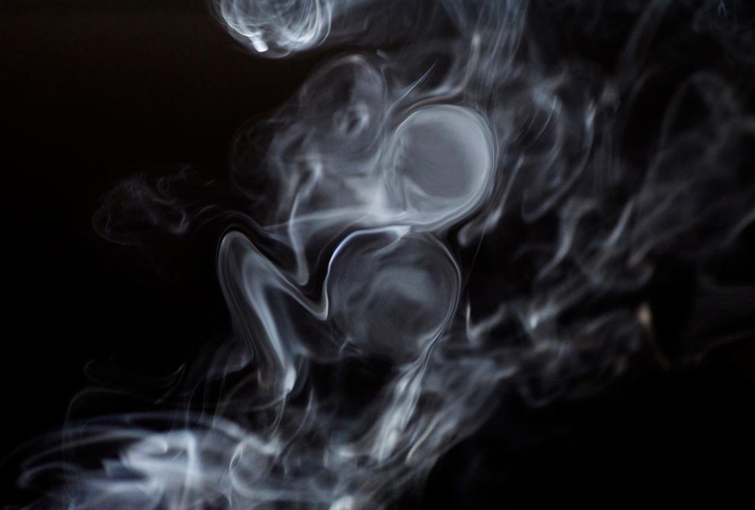 法医不动尸体也能猜测死因,法医检查尸体突然动了