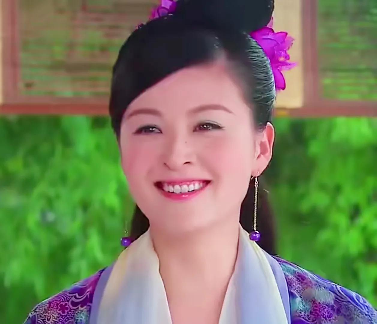 追鱼传奇:金牡丹一心想成为太子妃,却不小心错失,最终作茧自缚