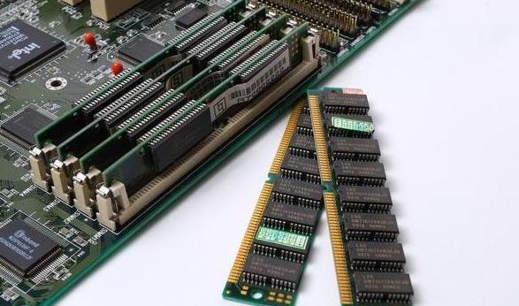 电脑用两条8g内存条还是两条16g好,电脑8g内存条一条和两条有区别吗