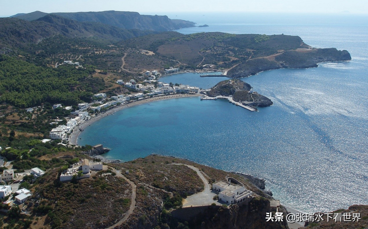在大海里发现沉船里面有很多宝藏,在海底发现海盗沉船有多开心