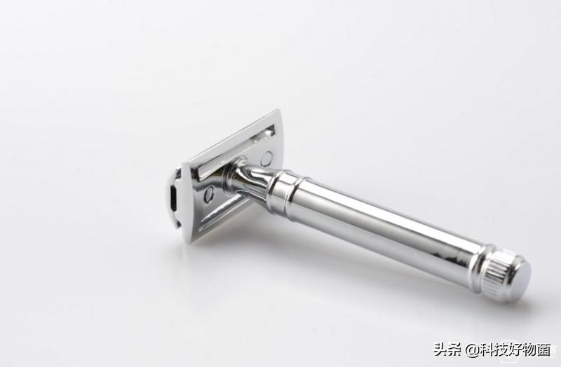电动剃须刀价格与体验成正相关吗?十年剃须史为你解读电动剃须刀