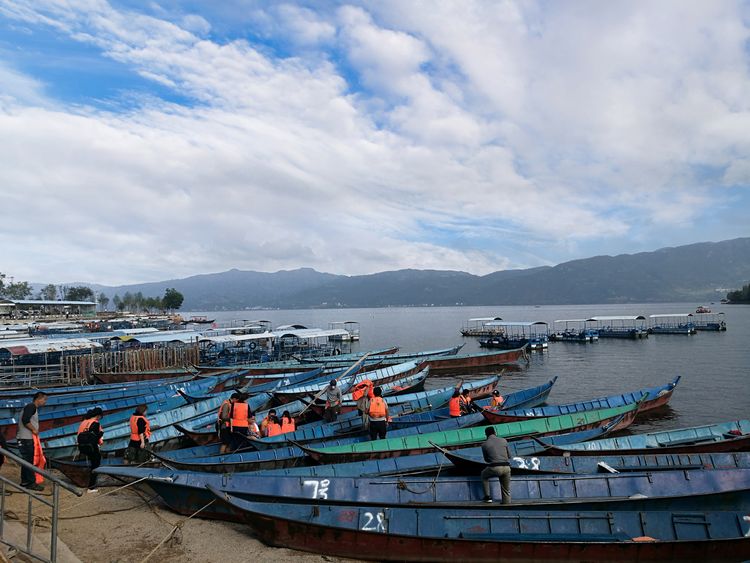 抚仙湖孤山上有什么景点,抚仙湖里的小岛
