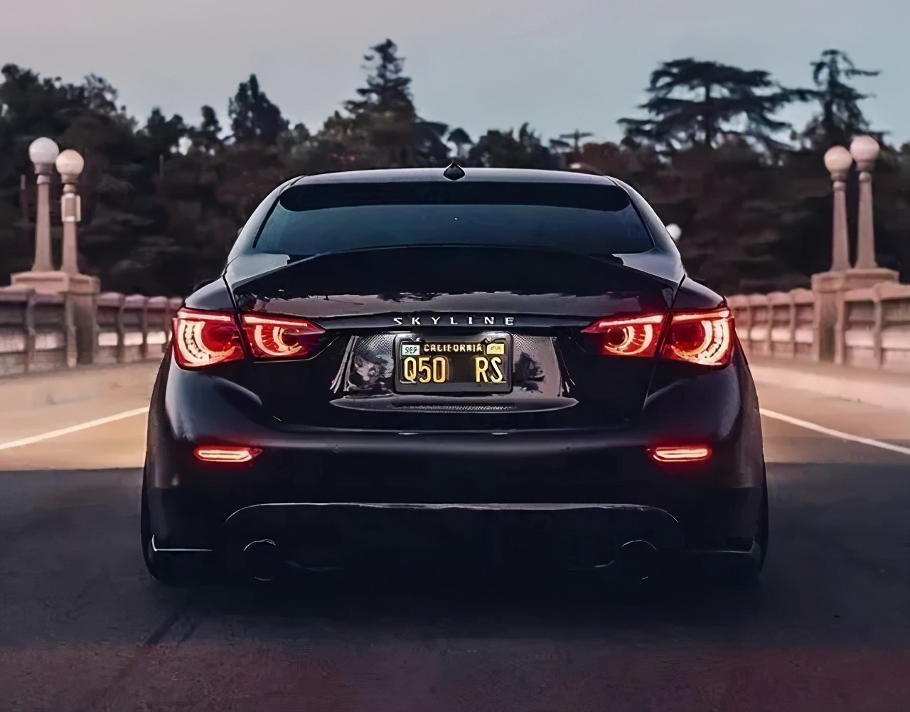 4年时间小伙轻松拿下百万奔驰,5万入手翼神怎么玩最有气质