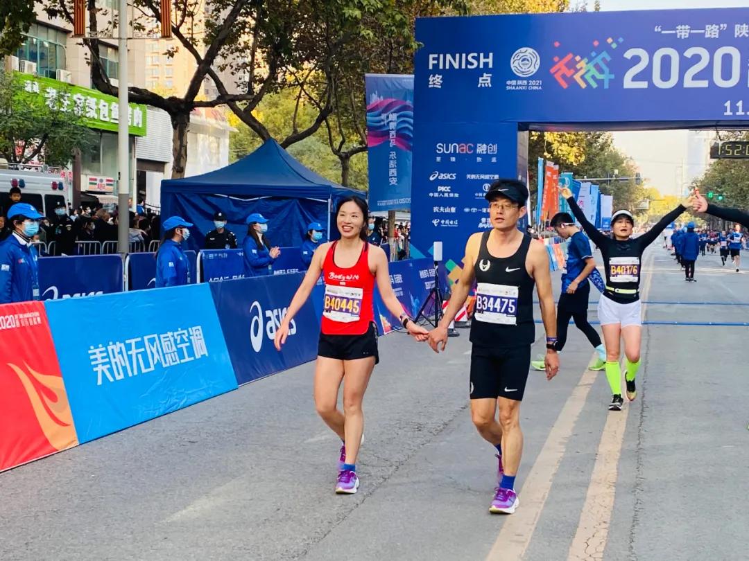 今天你们的朋友圈被刷屏了吗,今天的朋友圈被这几个字霸屏了