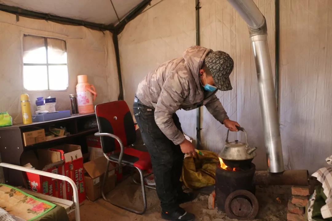 9小时，50张图，带您看全村最靓“代购员”