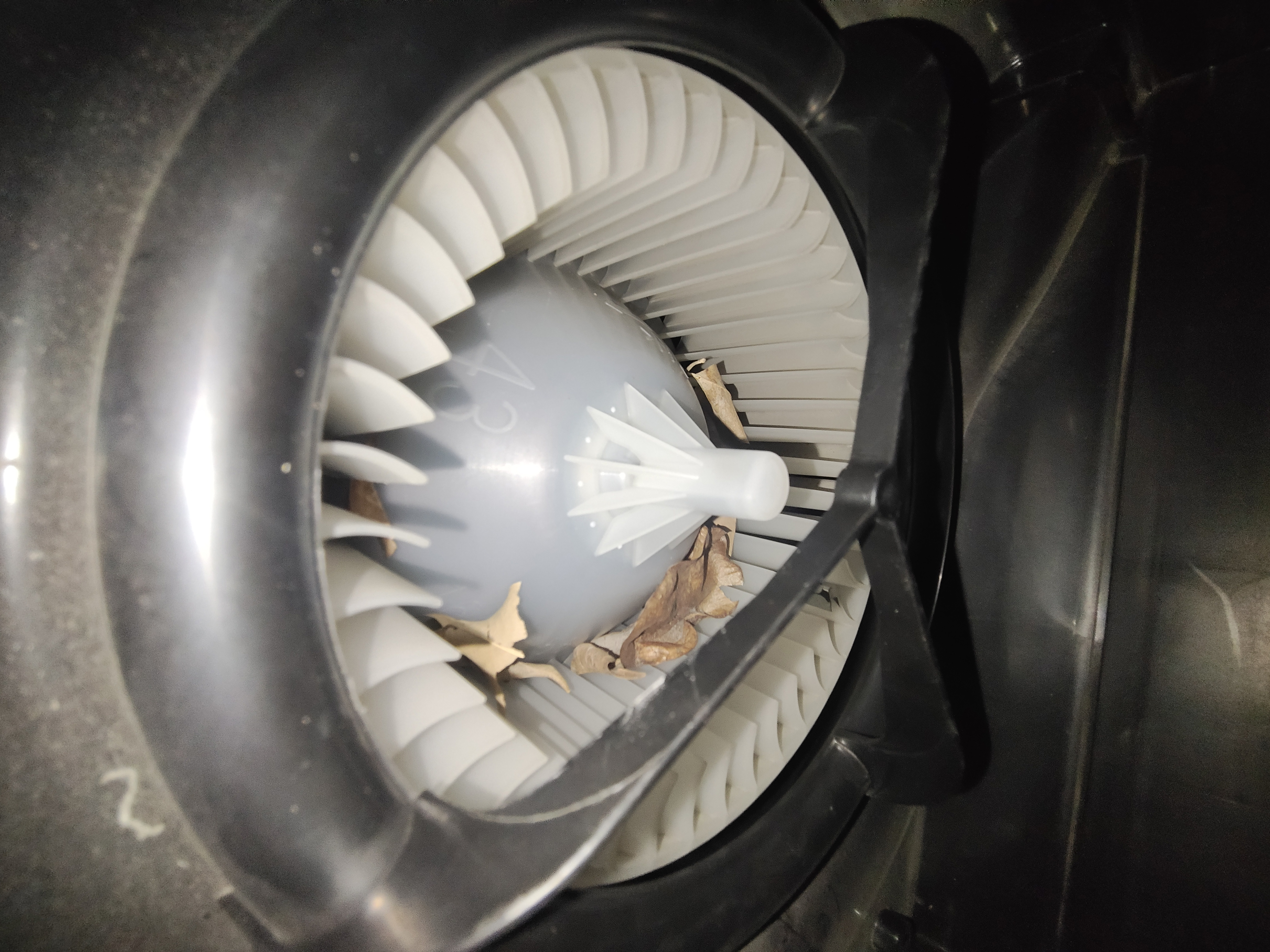 怎么分辨空调滤芯是否该更换,其实空调滤芯换什么样的比较好