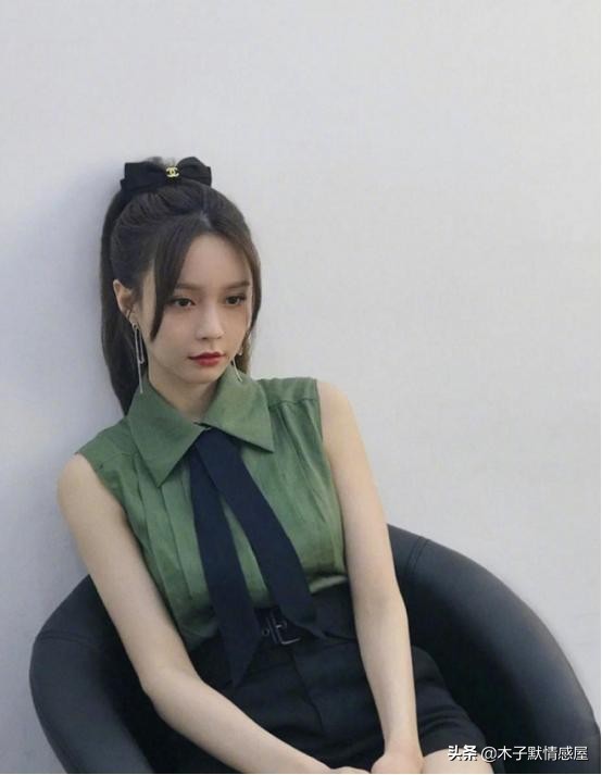 二手衬衫标价900元，比原价贵近三倍，是谁给了沈梦辰底气？