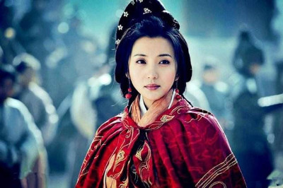 吕布戏貂蝉是怎么一回事,吕布戏貂蝉还是董卓戏貂蝉